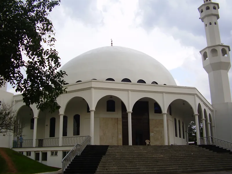 Mesquita Omar Ibn Al-Khattab em Foz do Iguaçu